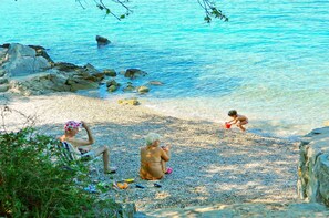 Beach - Apartment Petar (Krk)
