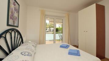 Apartment (A1) | 3 Schlafzimmer, Zimmersafe, Bügeleisen/Bügelbrett, kostenloses WLAN