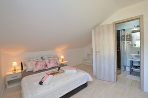 Departamento (A1) | Caja de seguridad en la habitación y tabla de planchar con plancha 