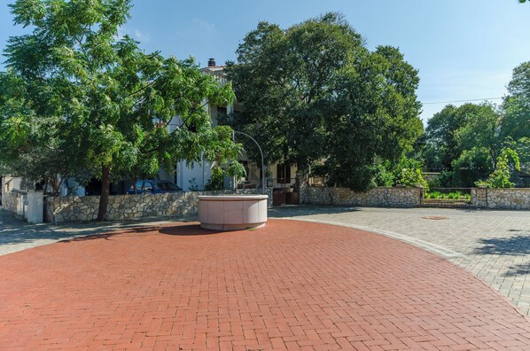 Building design - Apartments Snjezana (Pirovac)