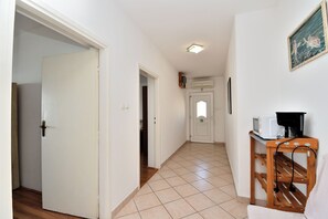 Lägenhet (A2) | Hall