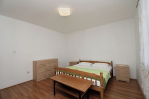 1 bedroom, free WiFi, bed sheets - Apartments Nada (Senj)