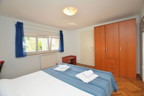 Apartment (A1) | 1 bedroom, iron/ironing board, free WiFi, bed sheets