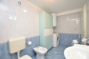 Apartment (A1) | Bathroom | Hair dryer - Apartment Visnja (Rijeka)