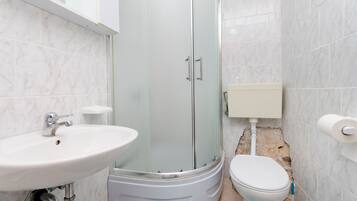Badezimmer | Dusche, Handtücher