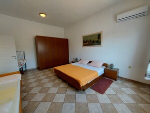 Appartement (A2) | 2 chambres, accès au Wi-Fi (inclus), literie fournie