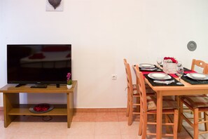 Dining - Apartments Marijana (Senj)