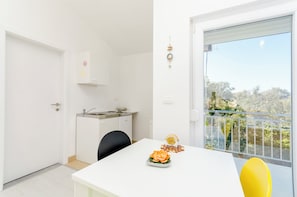 Studio (A1) | Restauranger