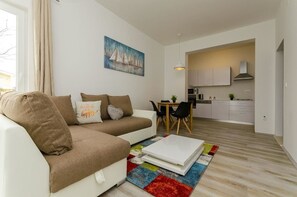 Wohnzimmer | Flachbildfernseher