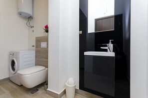 Badkamer | Gratis toiletartikelen, een haardroger