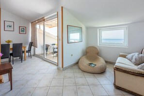 Appartement (A1) | Woonkamer