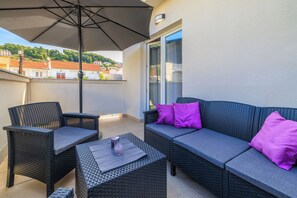 Apartemen (A1) | Balkon