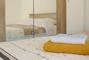 Apartment (A2)