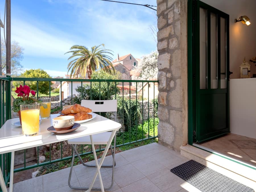 Studio (A2) | Terrace/patio