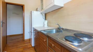 Apartment (A2) | Private kitchen