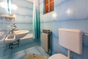 Lejlighed (A2) | Badeværelse | Hårtørrer