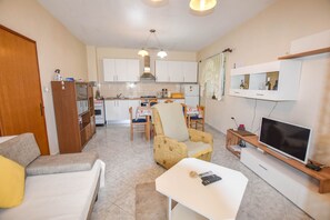 Interior - House Sun and Sea (Olib)