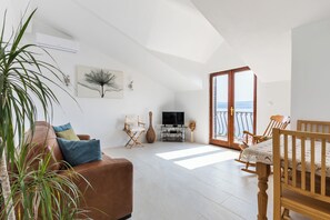 Apartment (A1) | Living room | Flat-screen TV, DVD player - Apartment Nadia (Omis)