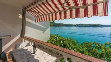 Apartment (A2) | Water view