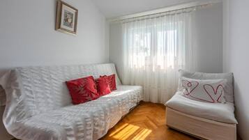 Apartment (A2) | Living room