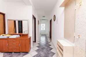 Apartment (A1) | Hallway
