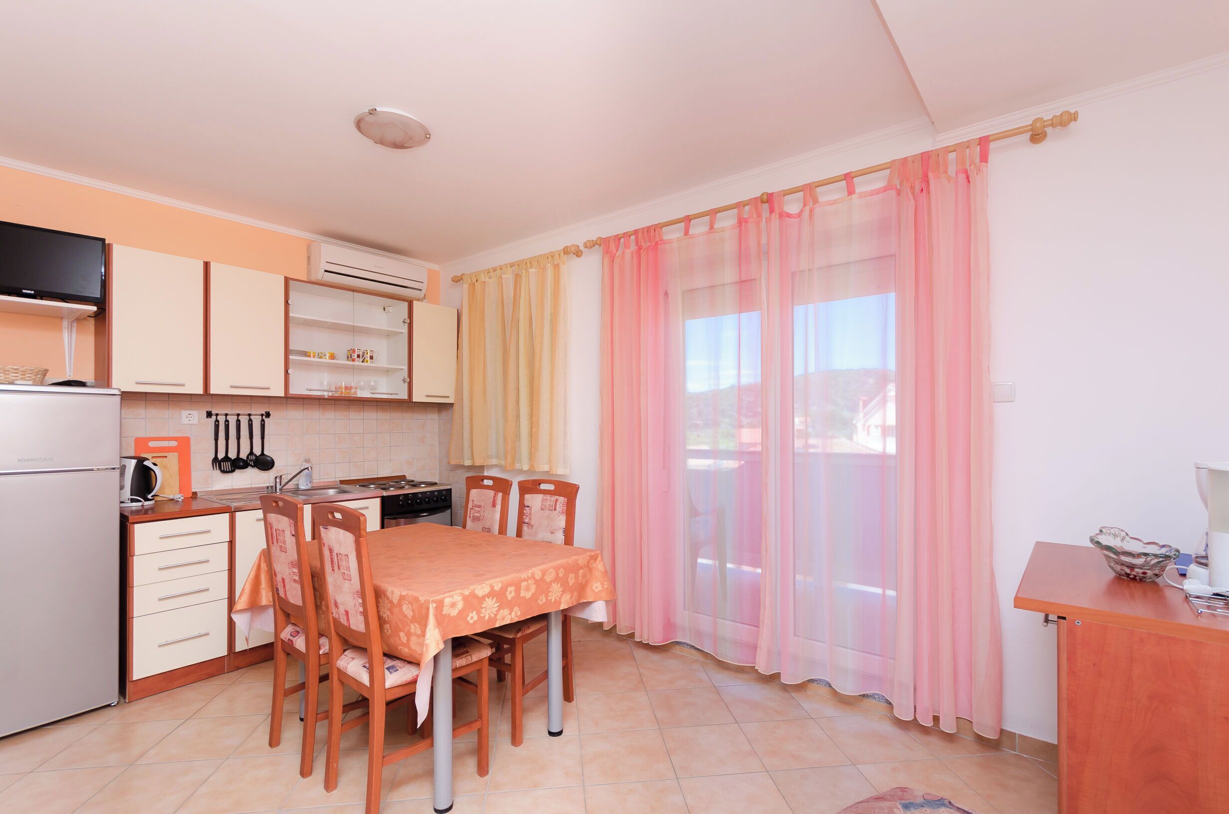 Apartment (A4) | Eigene Küche