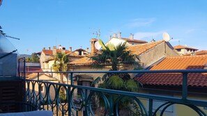 Apartment (A1) | City view - Apartment Vesna (Lovran)