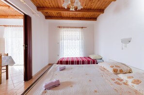 1 bedroom, iron/ironing board, free WiFi