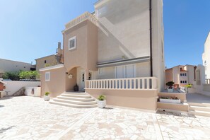 Building design - Apartments and Rooms Kapulica (Tucepi)