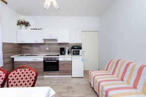 Apartment (A2) | Living room