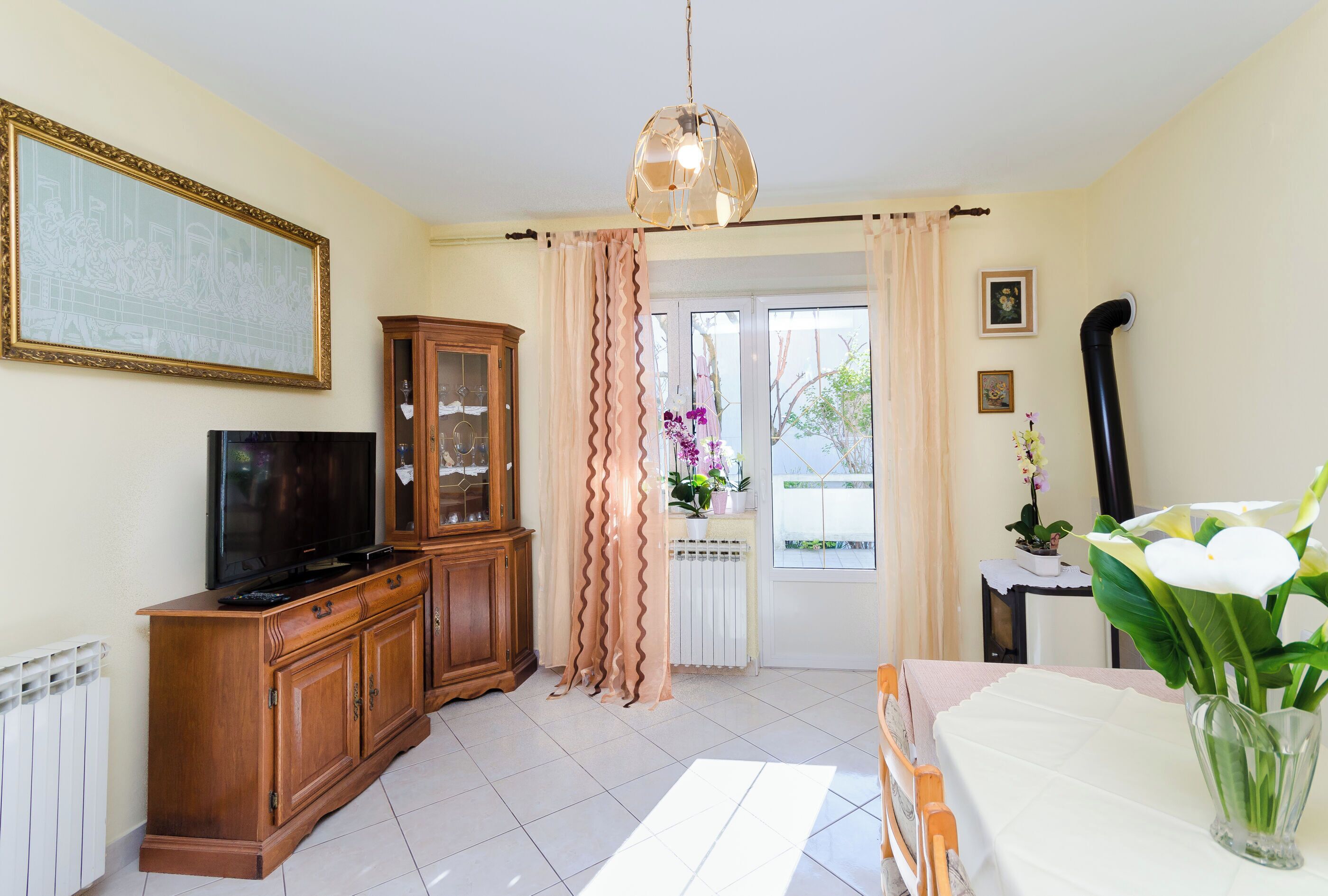 Apartment (A1) | Dining