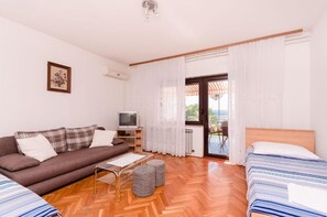 Apartment (A1) | Living room - Apartments Nenad (Crikvenica)