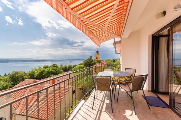 Apartment (A2) | Balcony