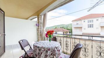 Studio (A2) | Terrace/patio