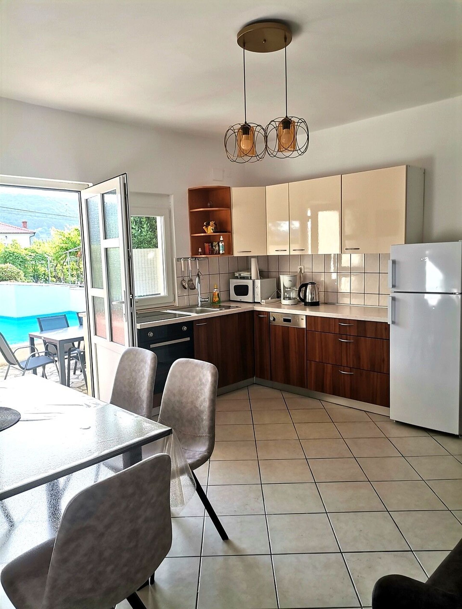 Apartment (A3) | Private kitchen | Fridge, microwave, stovetop, espresso maker