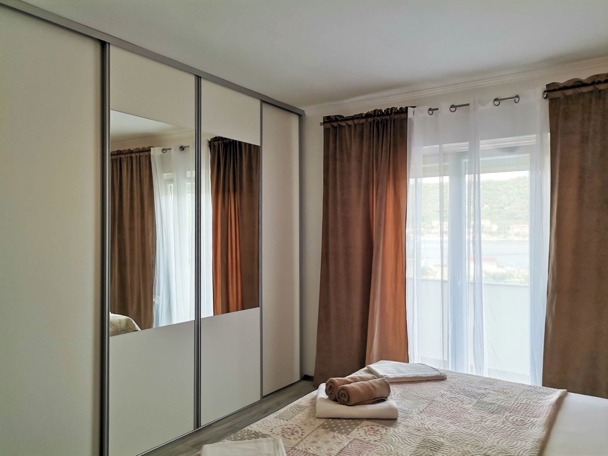 4 habitaciones y wifi gratis 