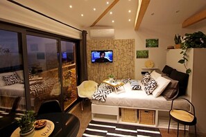 Studio (A5) | Living room