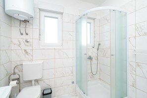Apartment (A1) | Bathroom | Shower