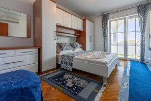 Apartment (A1)