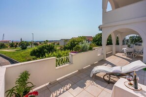 Apartment (A1) | Terrace/patio