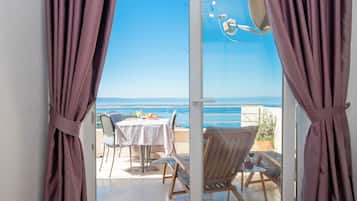 Apartment (A2) | Water view