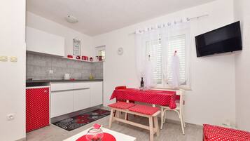 Apartment (A3) | Private kitchen | Fridge, electric kettle
