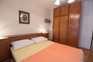 Apartment (A1)