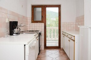 Apartment (A1) | Eigene Küche