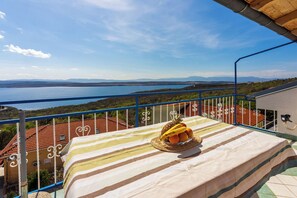 Apartment (A3) | Balcony