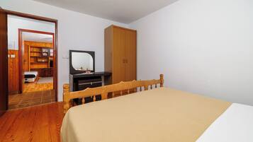 2 habitaciones, tabla de planchar con plancha y wifi gratis