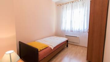 Wifi gratis y ropa de cama