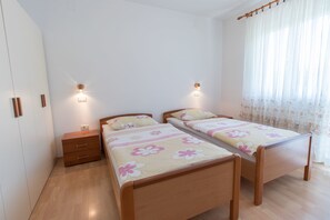 Free WiFi, bed sheets - Apartments Vesna (Opatija)