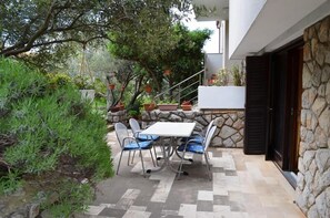 Apartment (A3) | Outdoor dining - Apartments Marija (Cres)
