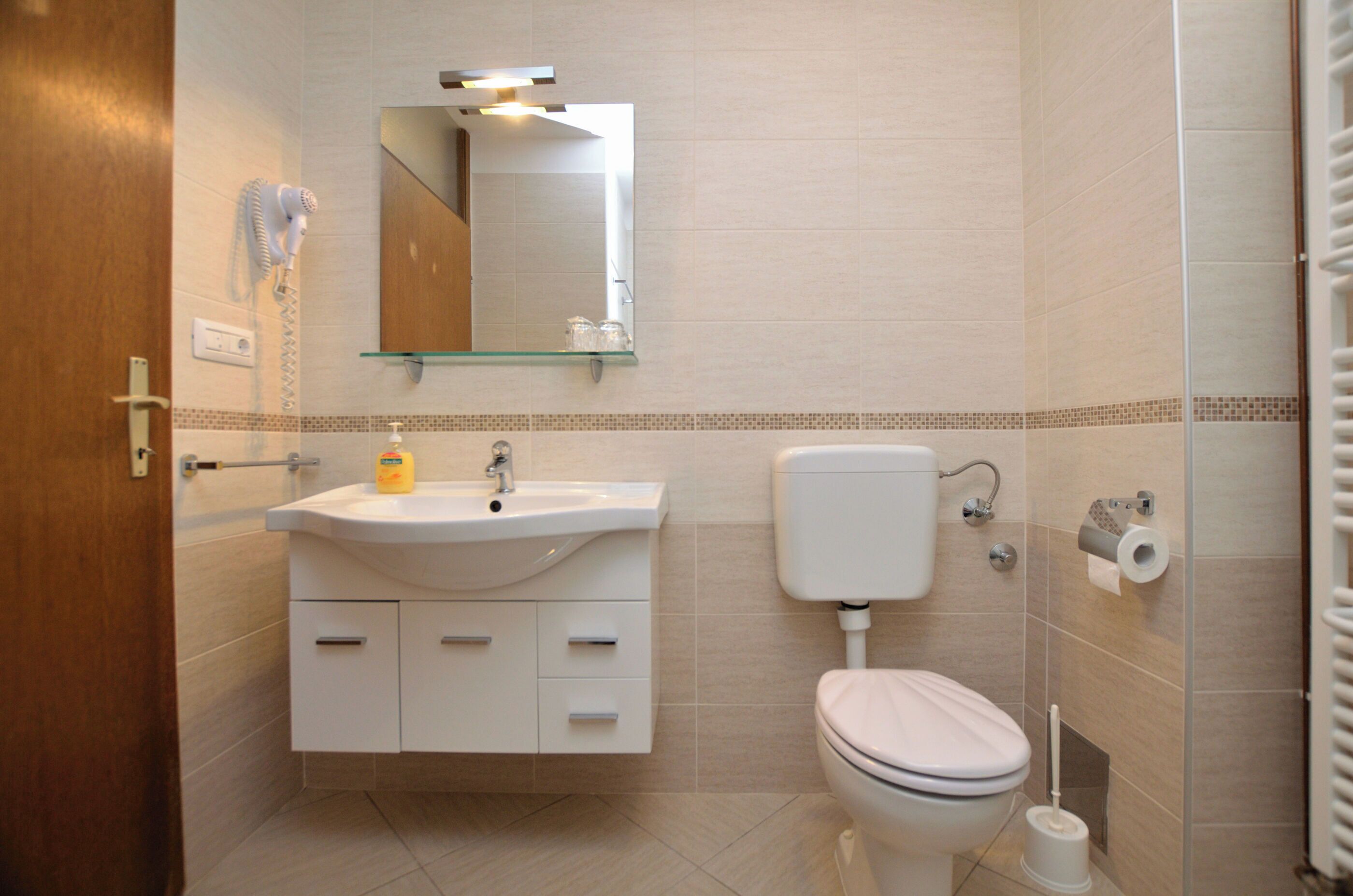 Apartment (A1) | Bathroom